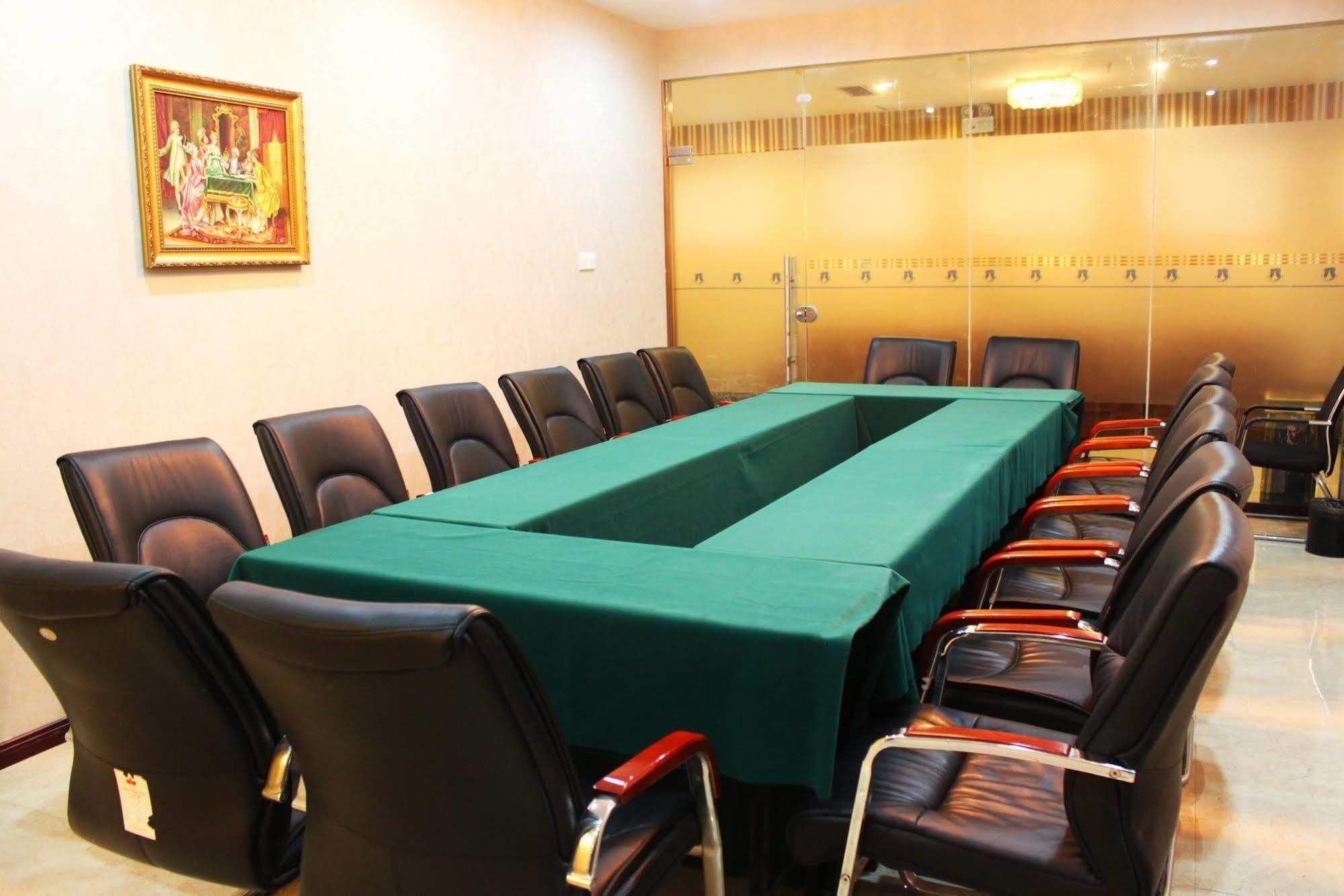 New Beacon Runfeng International Hotel อู่ฮั่น ภายนอก รูปภาพ