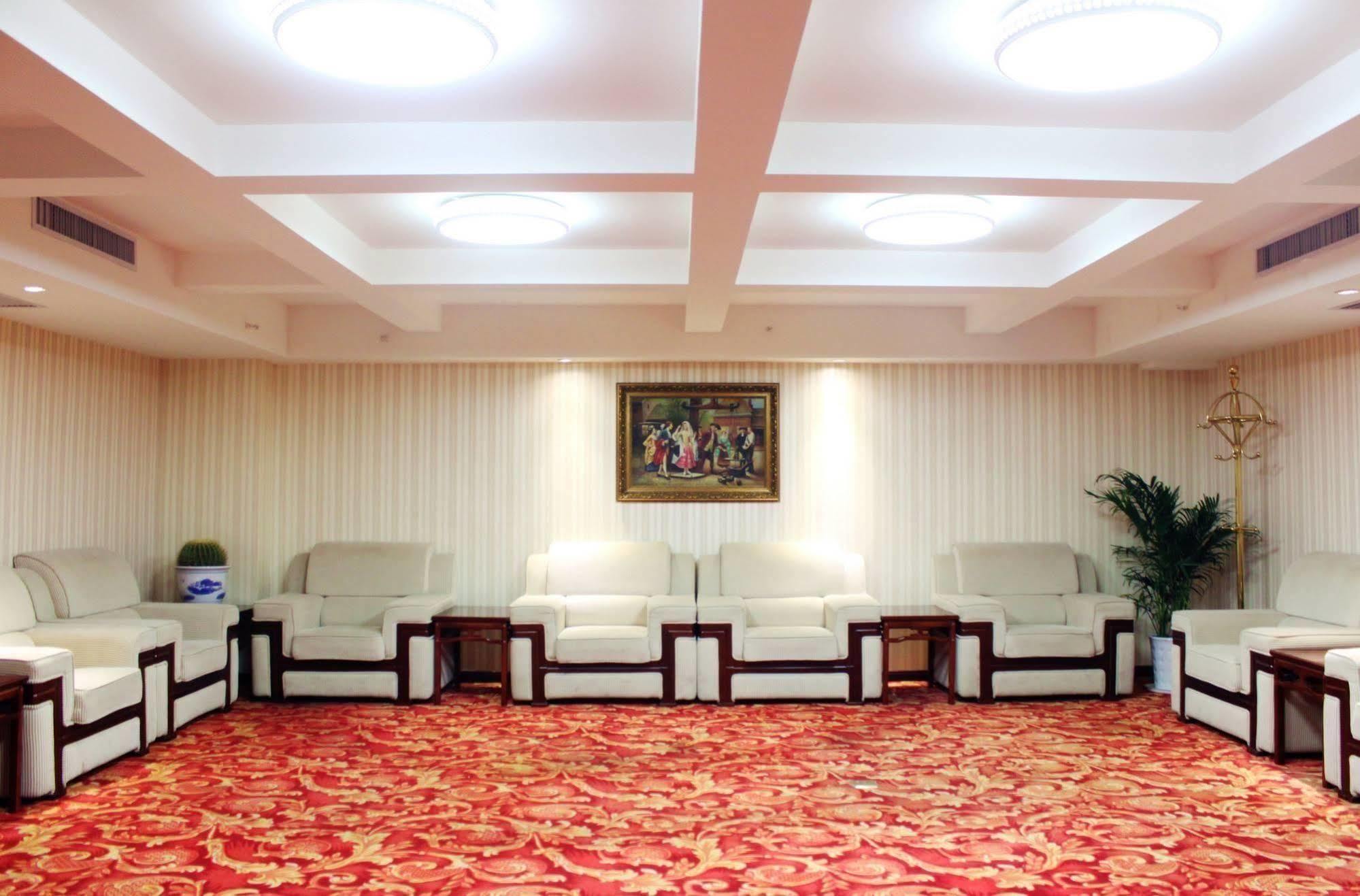 New Beacon Runfeng International Hotel อู่ฮั่น ภายนอก รูปภาพ