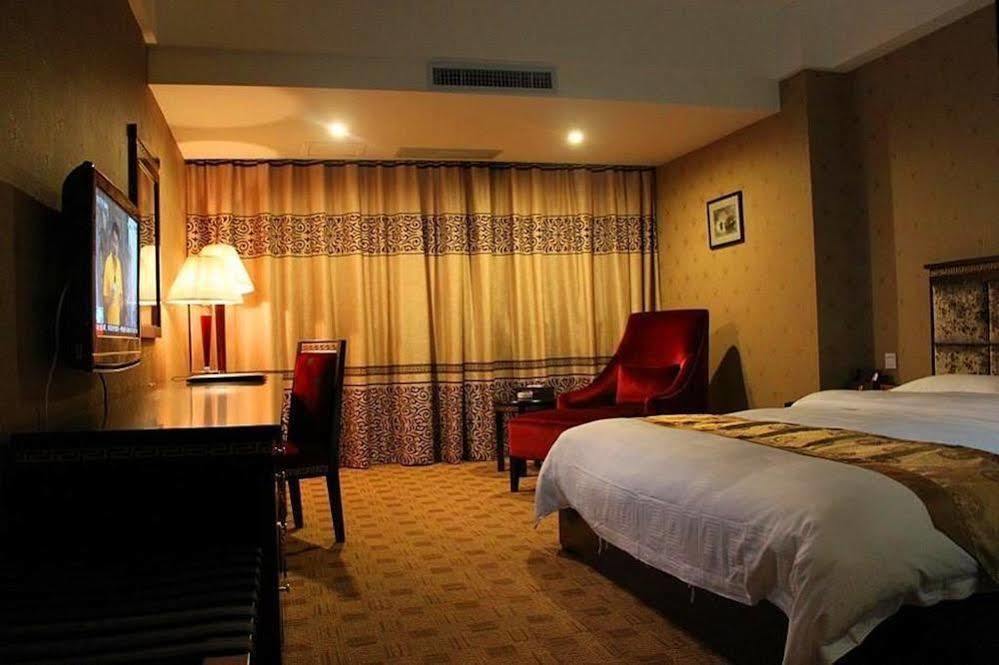 New Beacon Runfeng International Hotel อู่ฮั่น ภายนอก รูปภาพ