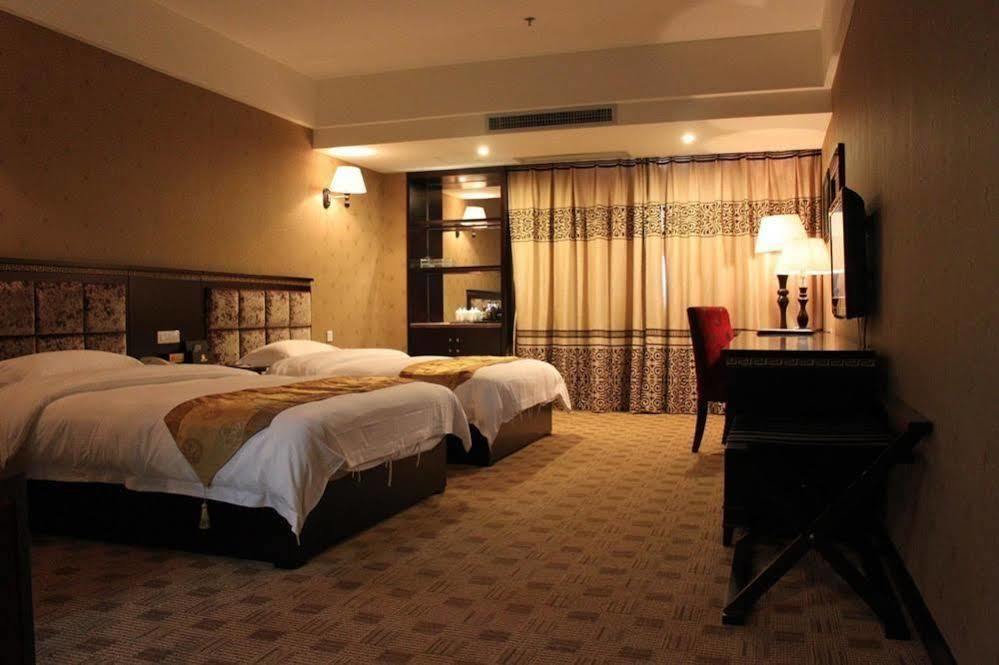 New Beacon Runfeng International Hotel อู่ฮั่น ภายนอก รูปภาพ