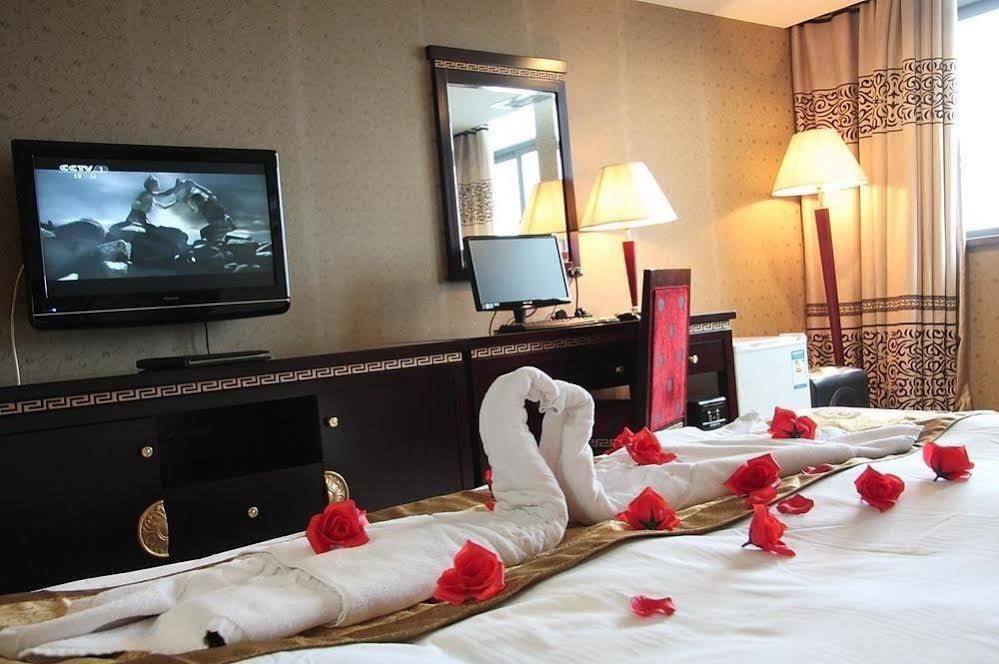 New Beacon Runfeng International Hotel อู่ฮั่น ภายนอก รูปภาพ