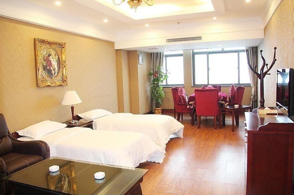 New Beacon Runfeng International Hotel อู่ฮั่น ภายนอก รูปภาพ
